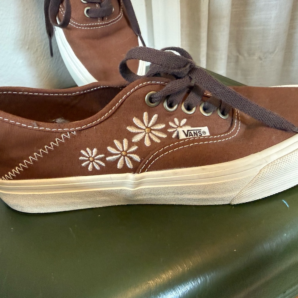 Vans Brown Canvas Sneakers with White Accents 8.5 floral skate - Picture 2 of 7